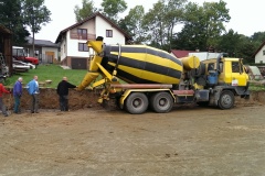 BETONOVÁNÍ ZÁKLADŮ PRO ZEĎ 2015