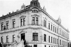 107